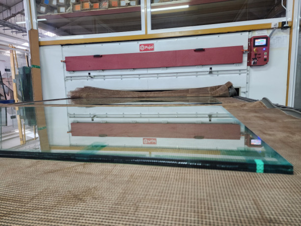 syntheto-giali-laminated-glass-big-4